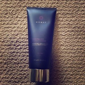 Monat Revitalize Conditioner New!